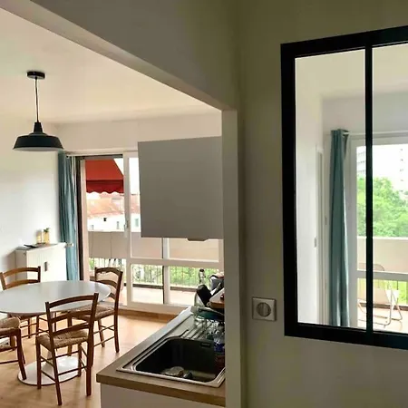 T1 Renove, Idealement Situe Grenoble Exterior photo