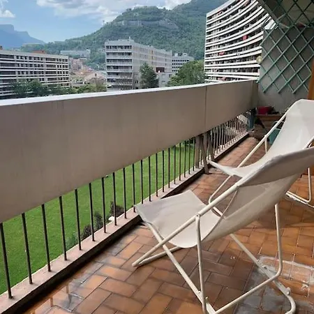 T1 Renove, Idealement Situe Grenoble Exterior photo