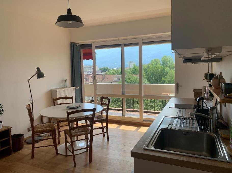T1 Renove, Idealement Situe Grenoble